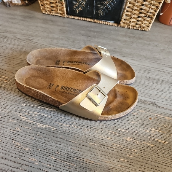 Birkenstock Madrid Gold Birko Flor Narrow Width  Size 39 8.5  250 - Picture 1 of 8
